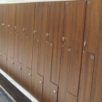 Ett par Z-dörrar av spånskiva belagd med högtryckslaminat 400 mm