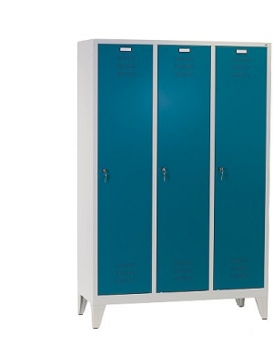 3 door locker with legs 1850x1200x500